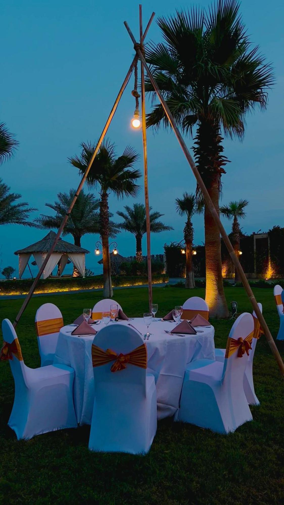 Jaw Resort & Spa Μανάμα Εξωτερικό φωτογραφία
